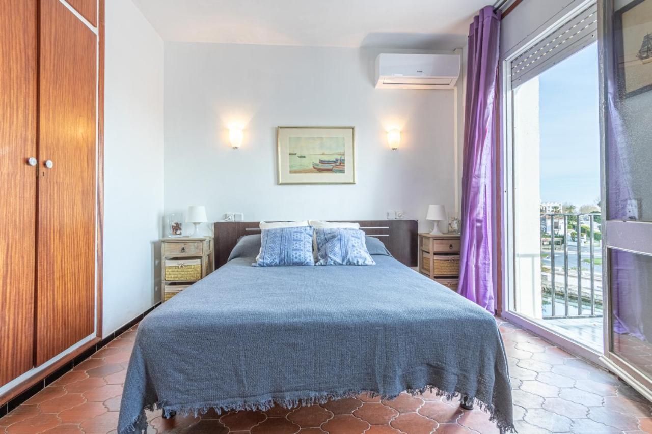 Goldhome - Port Petit - Casa 4 Habitaciones, Amarre, Wifi, Aire Acondicionado เอมปูเรียบราบา ภายนอก รูปภาพ